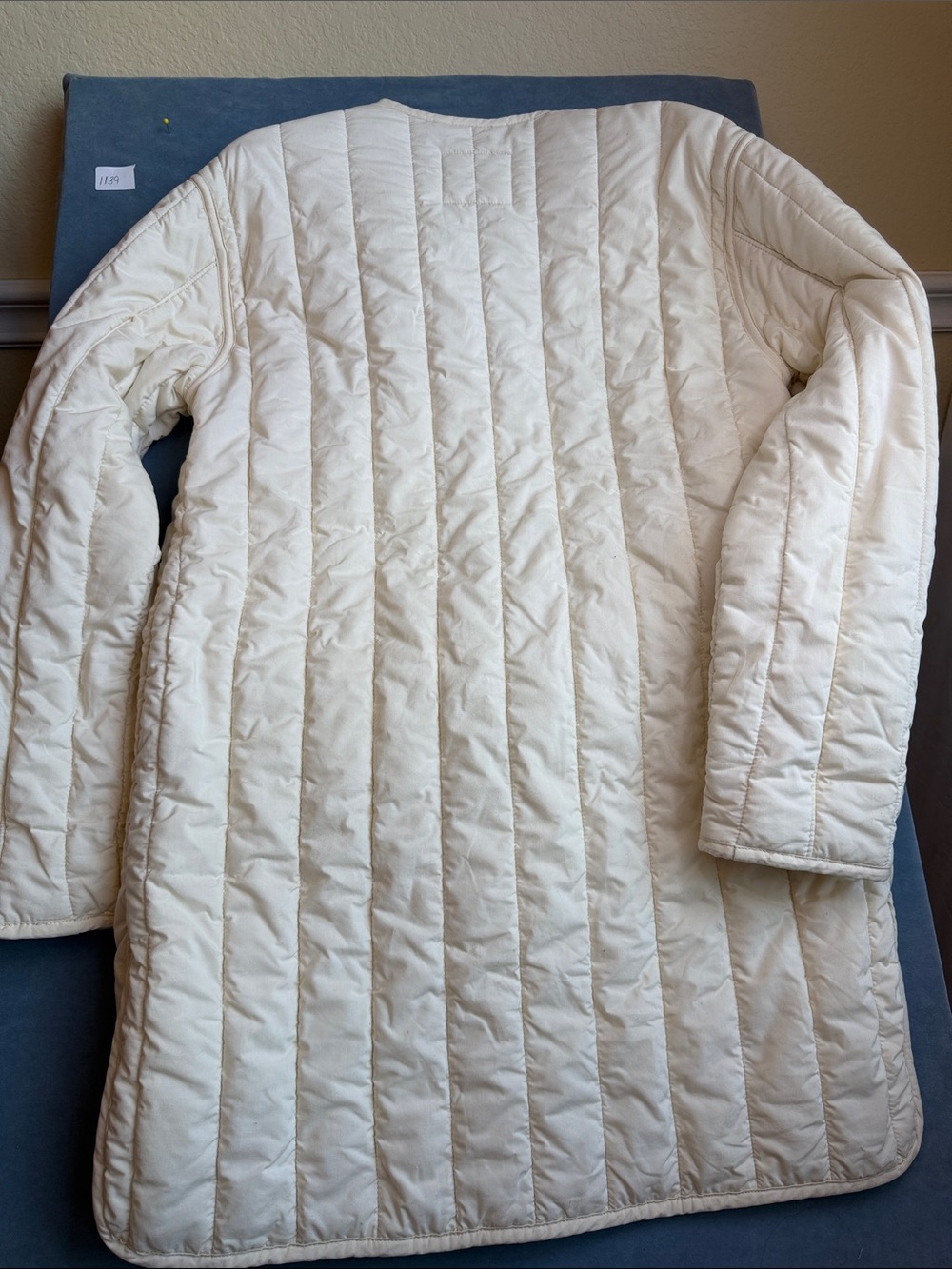 Everlane Quilted Cream Women's Coat - Classic Lightweight Jacket Size S - Picture 7 of 9